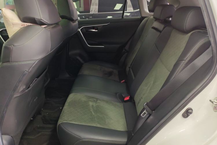 Used Toyota RAV4 2022 2.0L CVT 4x4 Style Plus Edition