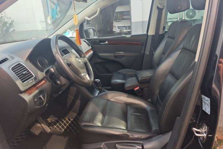 Used Volkswagen Sharan 2015 1.8TSI Comfort Model
