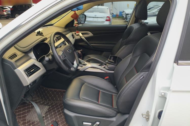 Used Geely Auto Emgrand X7 Sport 2018 1.8TD Automatic Two-Wheel Drive Smart Connect 4G Internet Edition
