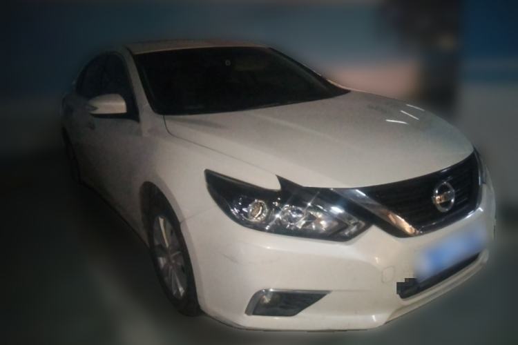 Used Nissan Teana 2018 2.0L XL Smart Upgrade Edition Front Right 45 Deg