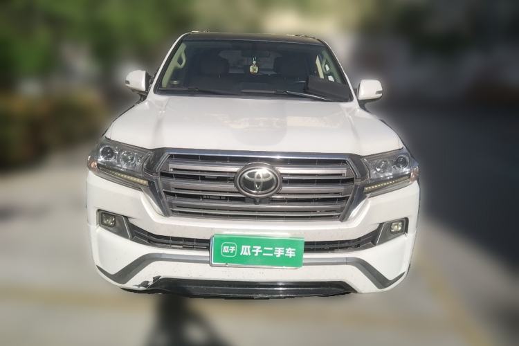 Used Toyota Land Cruiser  Front
