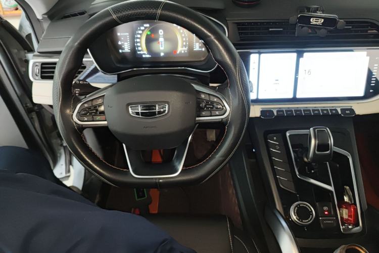 Used Geely Auto Emgrand X7 Sport 2022 Boyue X 1.8TD DCT Smart Model Center Console