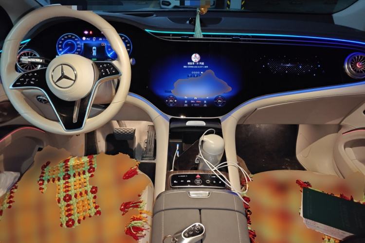 Used Mercedes-Benz EQS SUV 2023 450 4MATIC Pioneer Edition