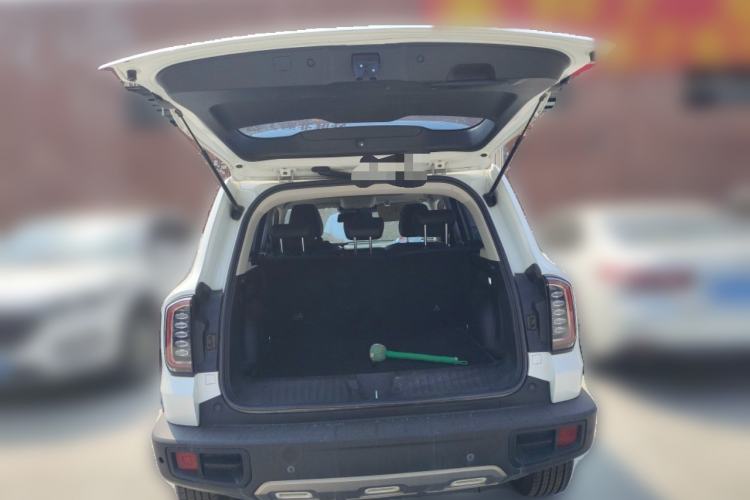 Used Haval DARGO 2021 1.5T DCT Two-Wheel Drive Labrador Edition Trunk