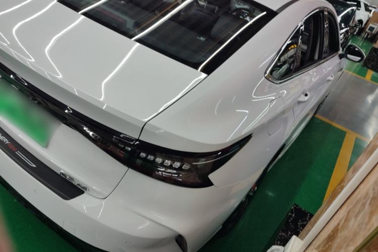 Used Chery Fengyun A8 2025 Model 70km Standard Version