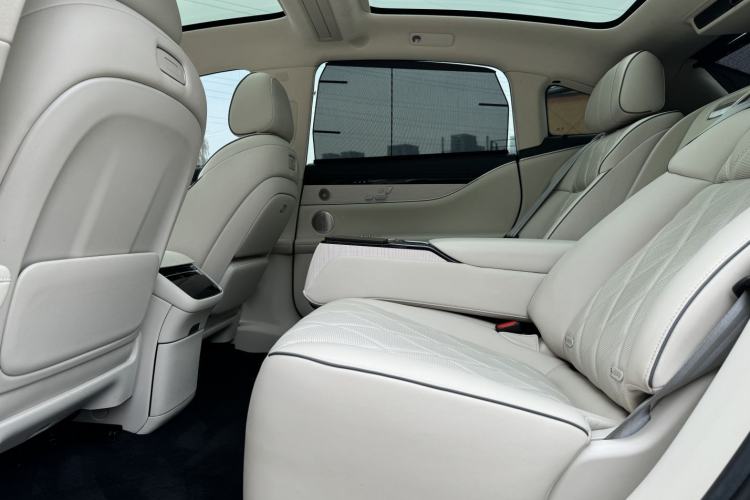 Used Hima Stelato S9 2024 All-Electric Ultra Four-Wheel-Drive Flagship Edition
