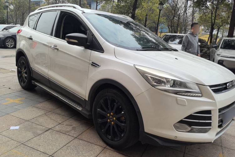 Used Ford Kuga 2015 2.0L GTDi Four-Wheel Drive Prestige Model
