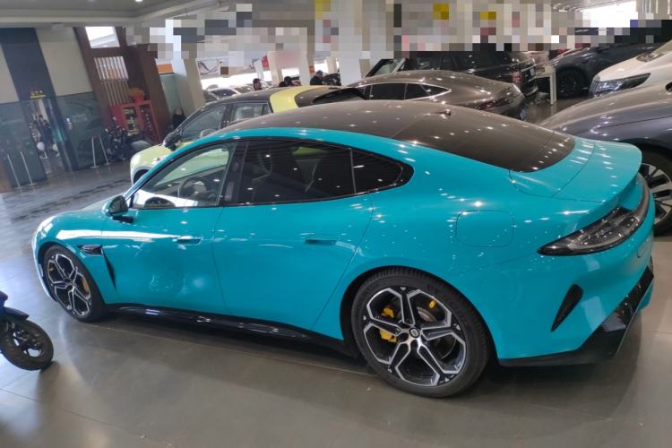 Used Xiaomi Auto SU7 2024 Four-Wheel Drive Ultra-Long Range Advanced Intelligent Driving Max Edition
