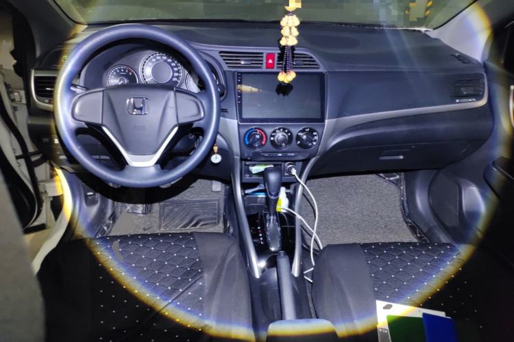 Used Honda Crider 2016 1.8L CVT Comfort Version Center Console