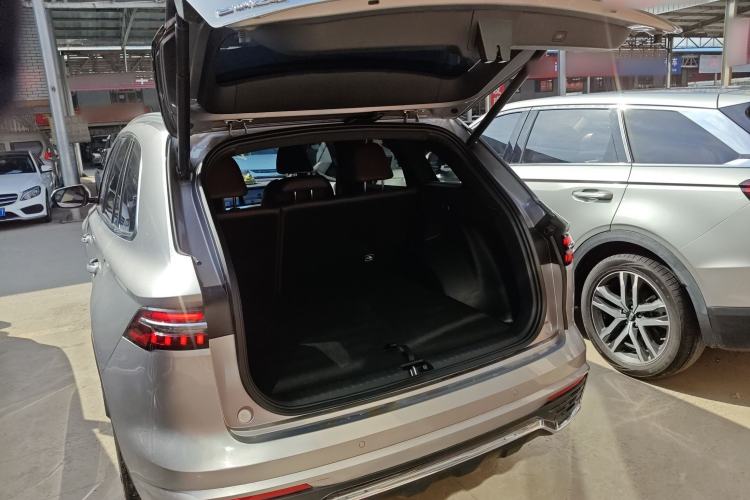 Used Geely Auto Monjaro L 2024 2.0TD High-Power Automatic Two-Wheel Drive Yunqi Version