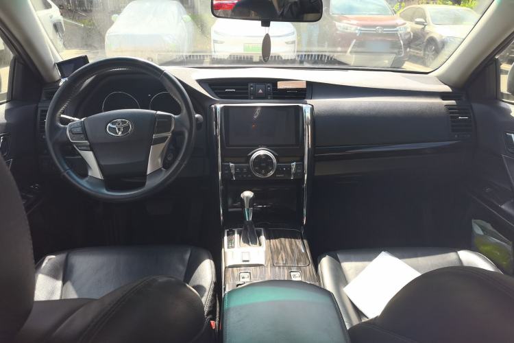 Used Toyota Reiz 2010 2.5V Fengdu Elite Edition Center Console