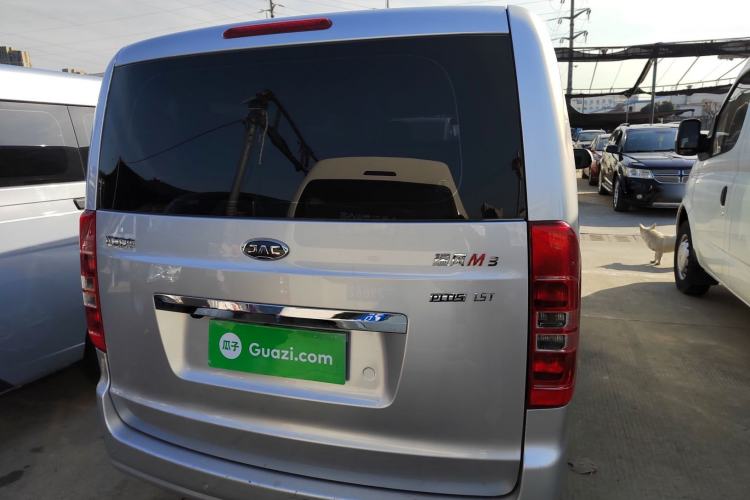 Used JAC Refine M3 2022 PLUS 1.5T 7-Seater Standard Model