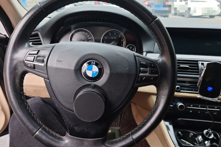 Used BMW 5 Series 2013 525Li Luxury Model