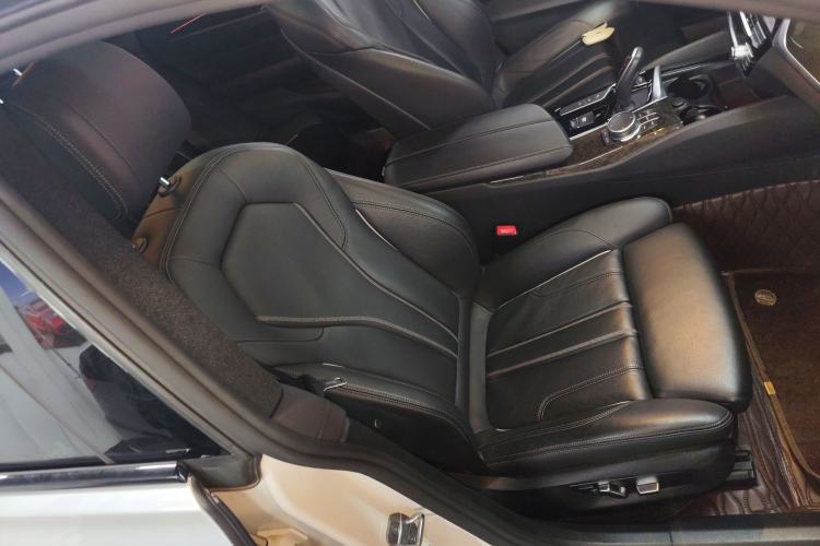 Used BMW 6 Series GT 2019 630i M Sport Package Right Front Seat