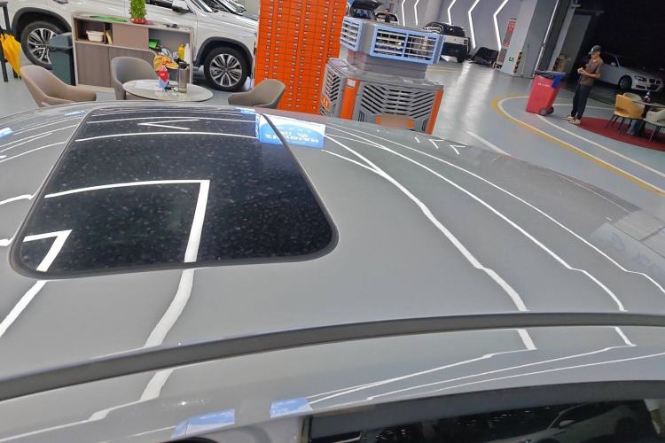 Used Changan UNI-V iDD 2024 Blue Whale Smart Electric iDD 136km ZhiKu Model
