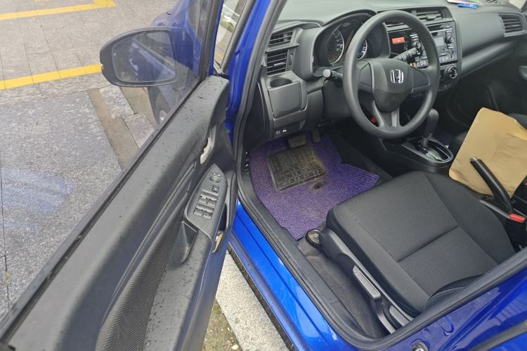 Used Honda Fit 2016 1.5L LXS CVT Comfort Sunroof Version
