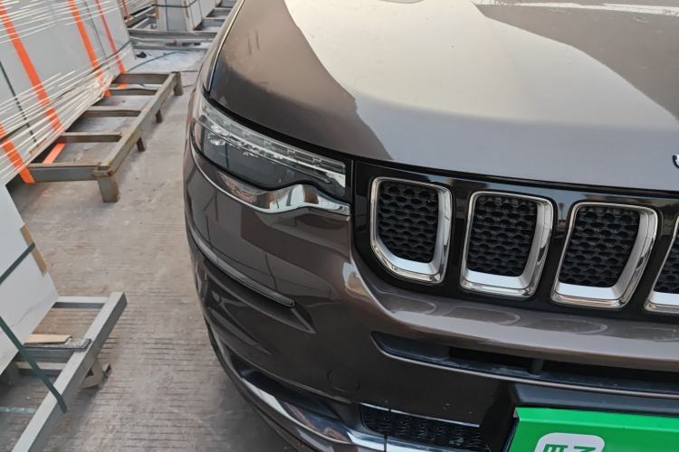 Used Jeep Grand Commander 2018 2.0T Four-Wheel Drive Smart Enjoyment Version China V Emission Standard
