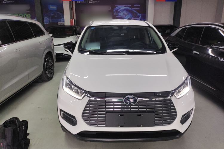 Used BYD Yuan New Energy 2019 EV535 Smart Connect Trendsetting Model Front