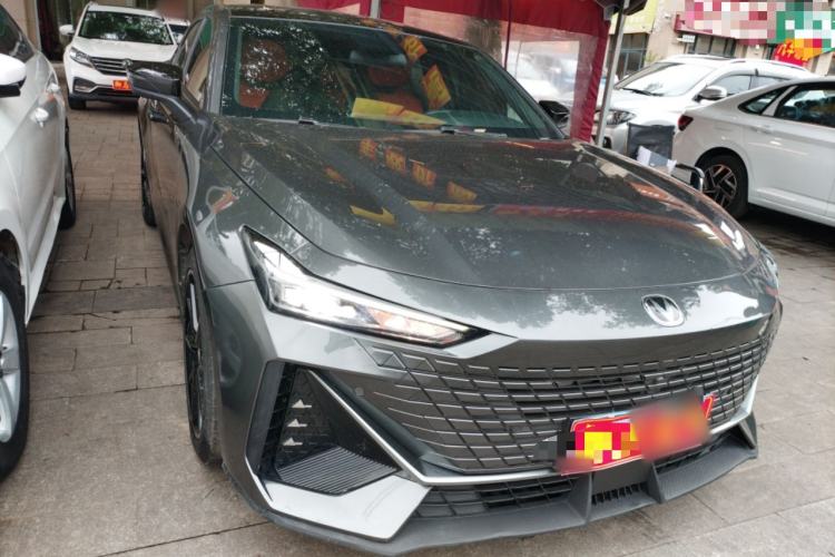 Used Changan UNI-V 2022 1.5T Prestige Version