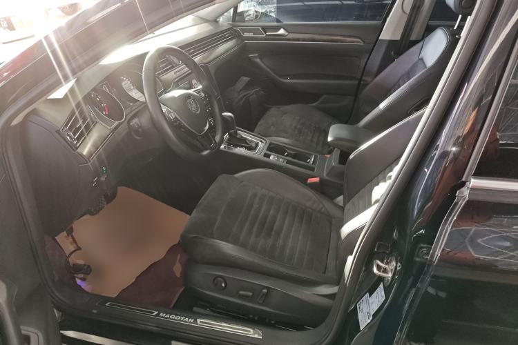 Used Volkswagen Magotan 2018 330TSI DSG Luxury Model