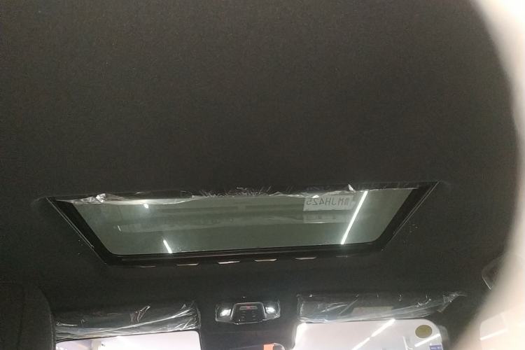 Used 212 T01 2024 2.0T Explorer