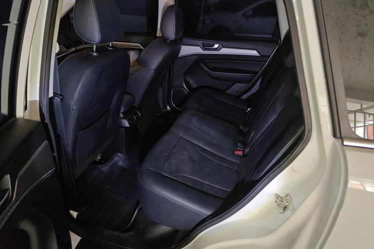 Used Haval H6 2021 Sport Edition 1.5T Automatic Elite Smart Connectivity Model with Hexagonal Grille
