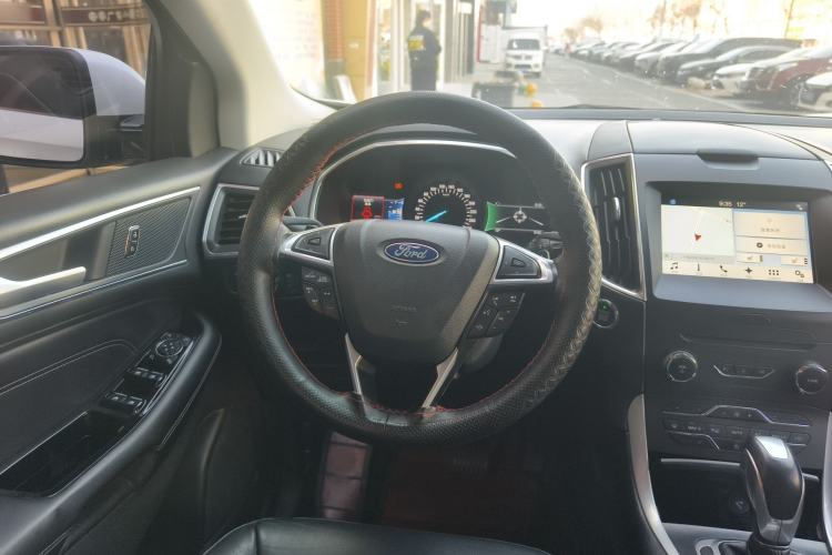 Used Ford Edge 2016 EcoBoost 245 Four-Wheel Drive Titanium Edition 7-Seater Steering Wheel