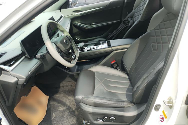 Used CHANGAN Ruicheng PLUS 2023 1.5T DCT Navigation Edition