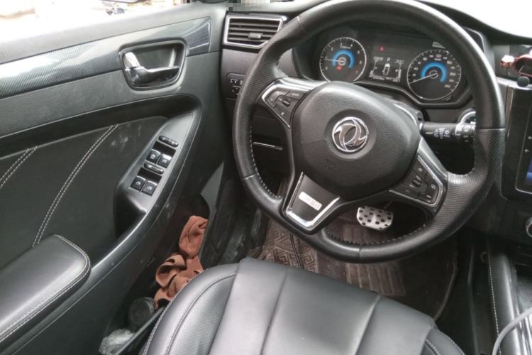 Used Dongfeng Fengon 580 2017 1.5T CVT Luxury Model Steering Wheel