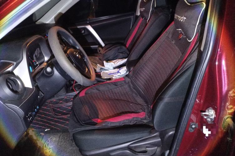 Used Toyota RAV4 2019 2.0L CVT Two-Wheel Drive Luxury Version China VI Standard
