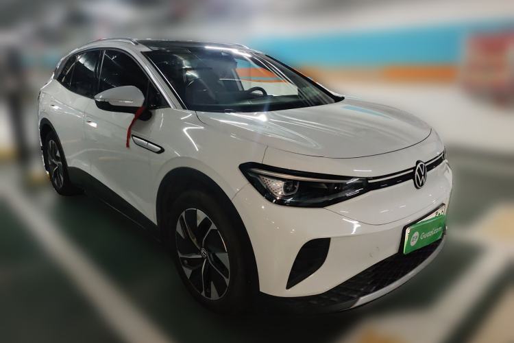 Used Volkswagen ID.4 CROZZ 2022 Standard Range PURE Edition Front Right 45 Deg