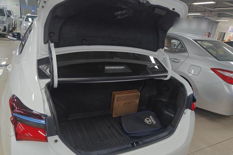 Used Toyota Corolla Hybrid E+ 2019 1.8L E-CVT Leading Edition Trunk