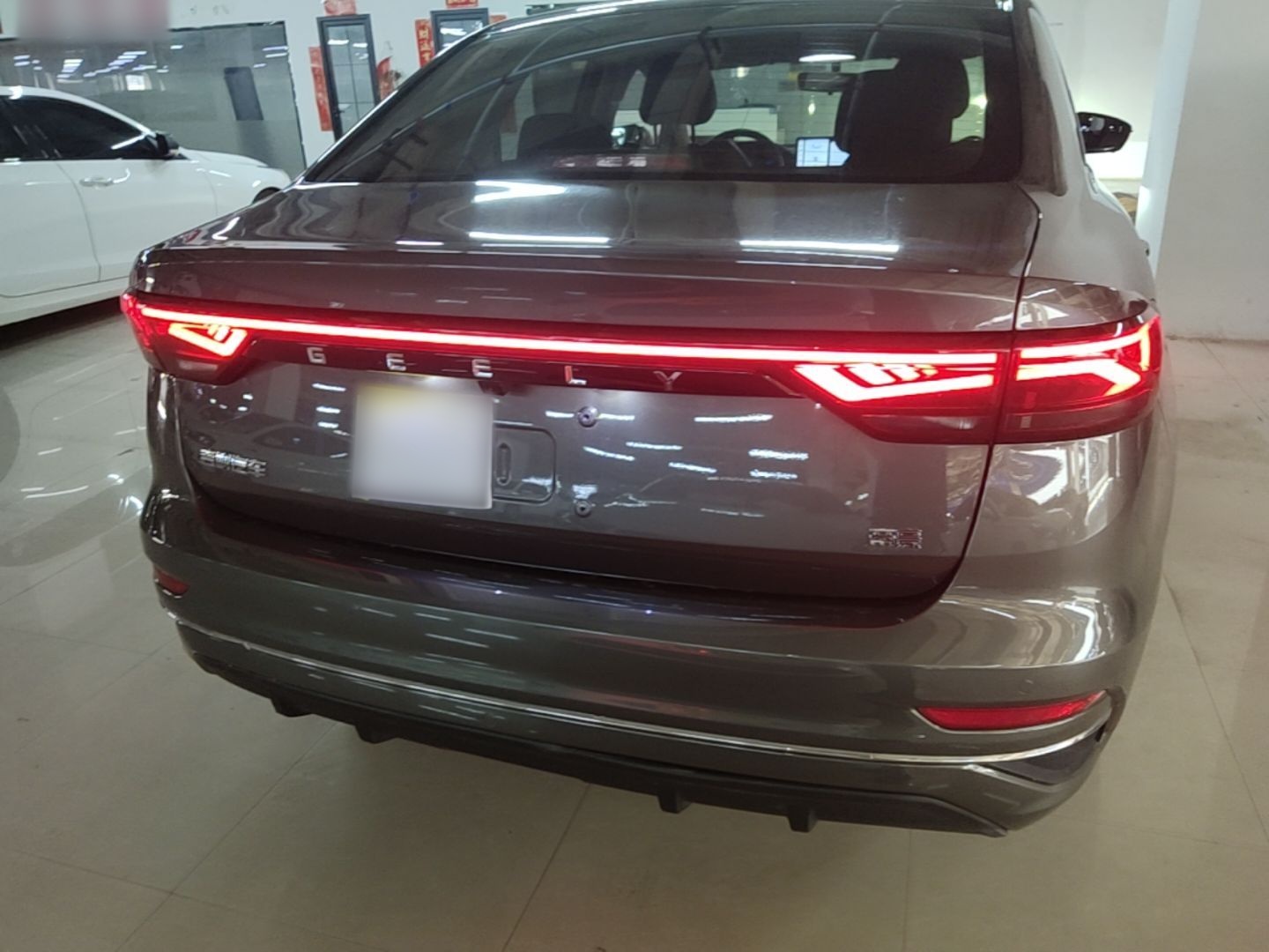 Geely Auto Emgrand 2025 4th Generation 1.5L CVT Luxury Version — снимка 5