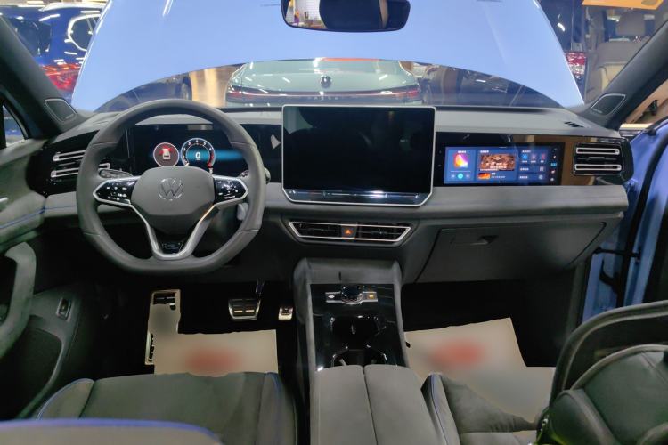 Used Volkswagen Tiguan L 2024 PRO 380TSI Four-Wheel Drive R-Line Prestige Edition
