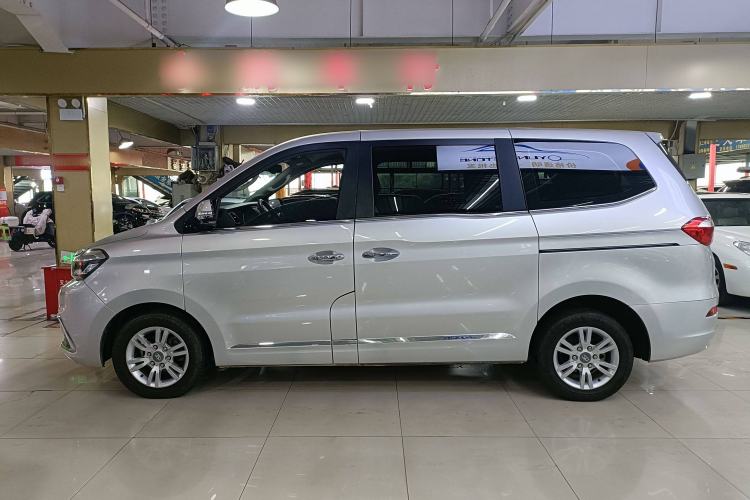 Used Huasong 7 2017 2.0T Automatic Elite Edition
