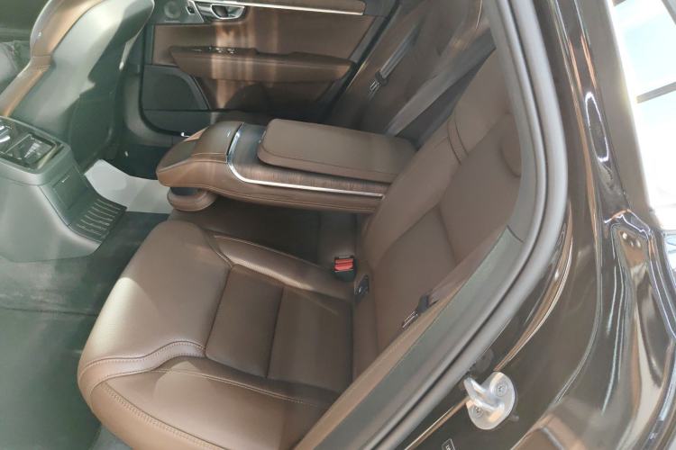 Used Volvo S90 New Energy 2024 Plug-in Hybrid Four-Wheel Drive Long-Range Luxury Smart Edition