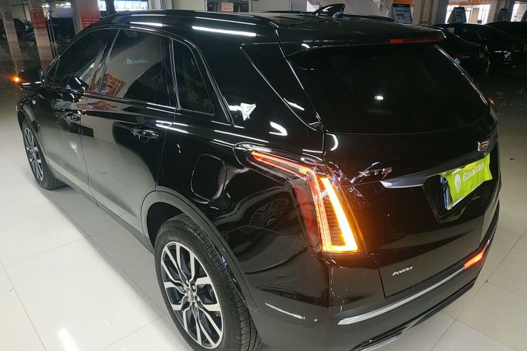 Used Cadillac XT5 2022 2.0T Four-Wheel Drive Luxury Version (Hummingbird Edition) Rear Left 45 Deg