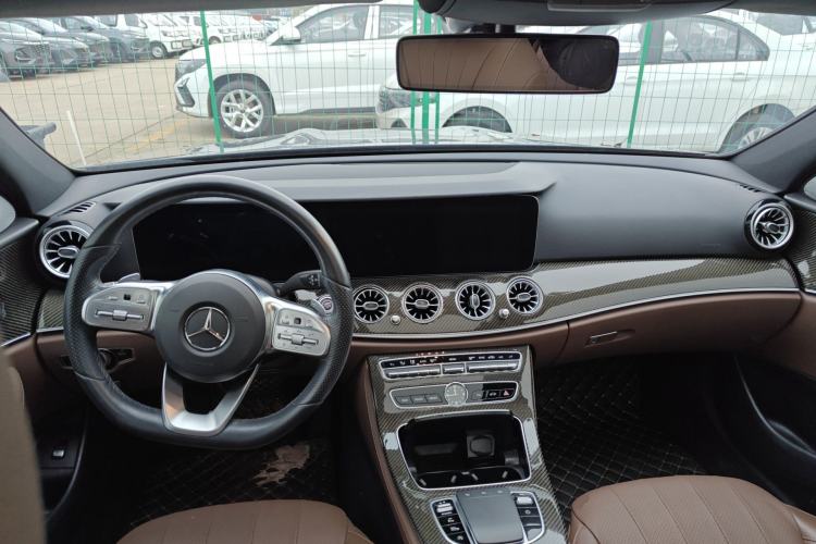 Used Mercedes-Benz E-Class 2020 E 260 Sport Edition Center Console