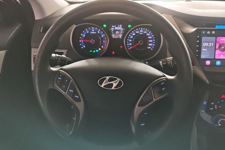 Used Hyundai Elantra (5th Generation / Langdong) 2012 1.6L Automatic Fashion Edition
