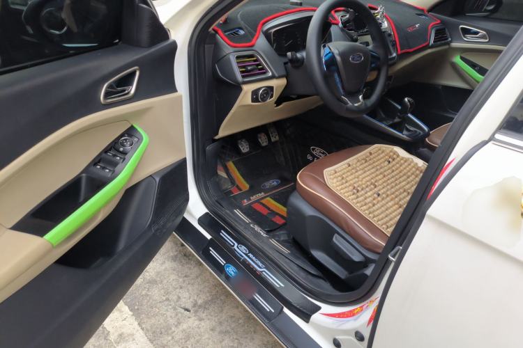 Used Ford Escort 2015 1.5L Manual Comfort Model