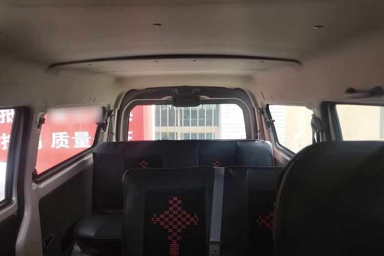 Used Jinbei Hiace X30 2023 1.5L Super-Comfortable Passenger Van 5/6/7-Seater Non-Air-Conditioned Version Model SWC15M