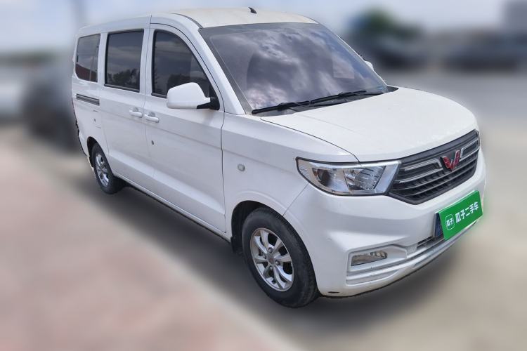 Used Wuling Hongguang V 2019 1.5L Enjoyment Version China VI LAR
