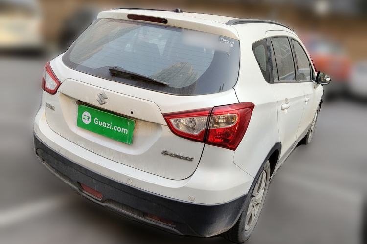 Used Suzuki S-Cross 2015 1.6L CVT Two-Wheel Drive Entry-Level Trim