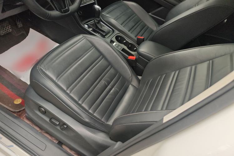 Used Volkswagen Touran 2021 Volkswagen Touran L 280TSI DSG Boundary Edition 7-Seater
