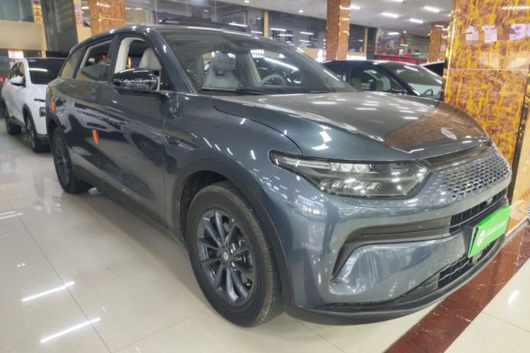 Used Leapmotor C11 2023 Range-Extended 180 Comfort Edition Front Right 45 Deg