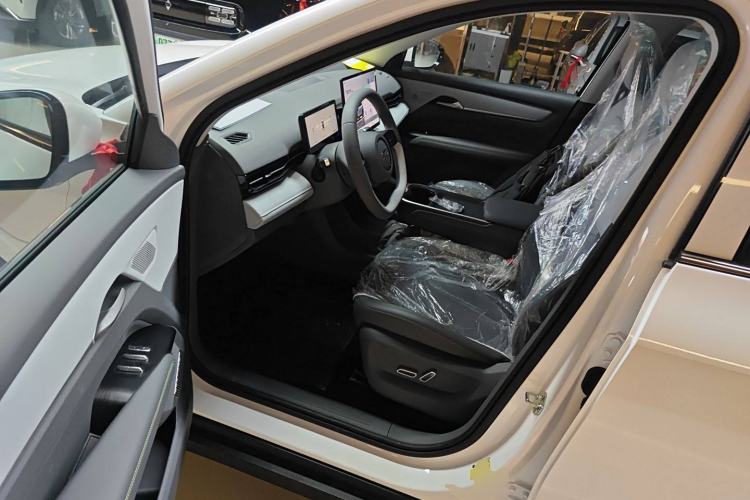 Used Bestune Yueyi 03 2025 565km Enjoy Edition