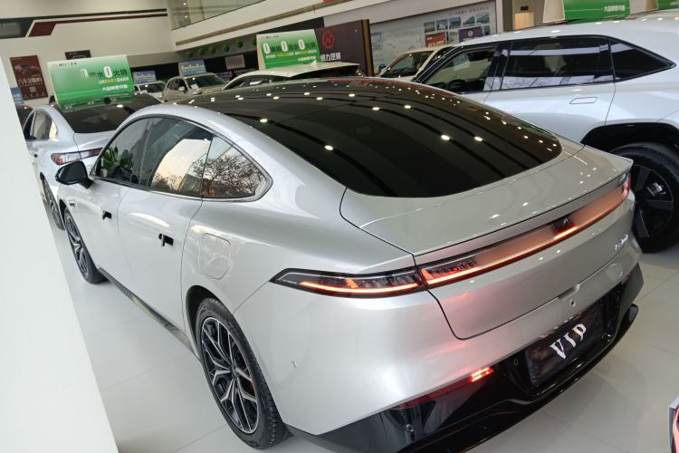 Used Dongfeng eπ eπ007 2025 Model Pure-Electric 565 All-Wheel-Drive Max Leading Edition