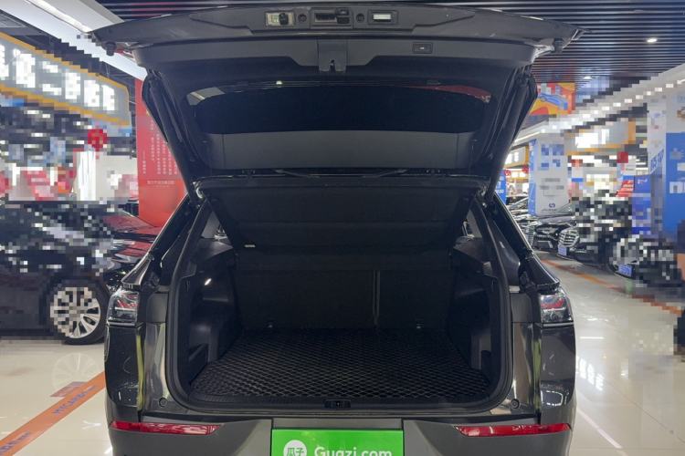 Used Volkswagen Tavendor 2023 330TSI Luxury Touring Edition Trunk