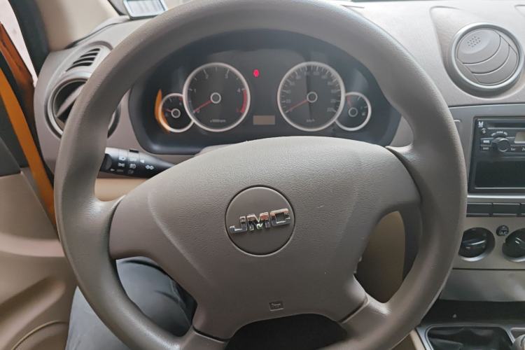 Used JMC Yuhu 7 2012 2.4T Two-Wheel Drive Manual Standard Edition JX4D24
