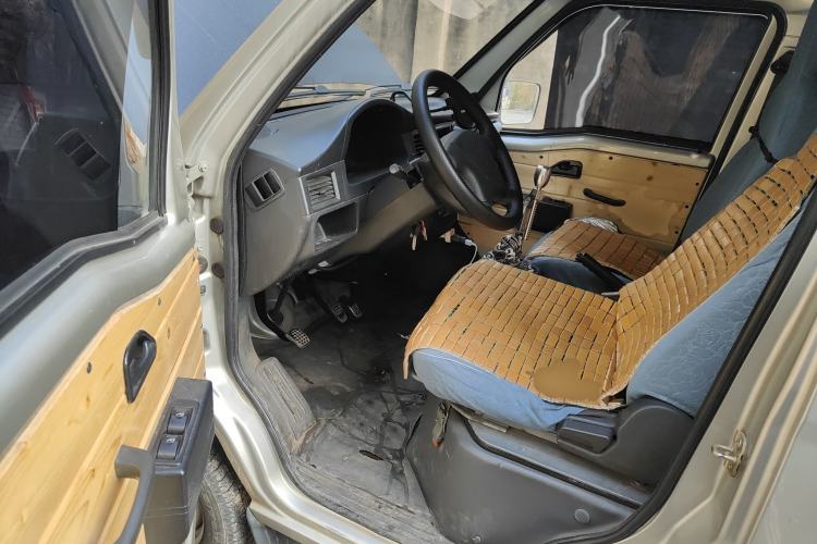 Used Wuling Zhiguang 2013 1.0L Practical Version